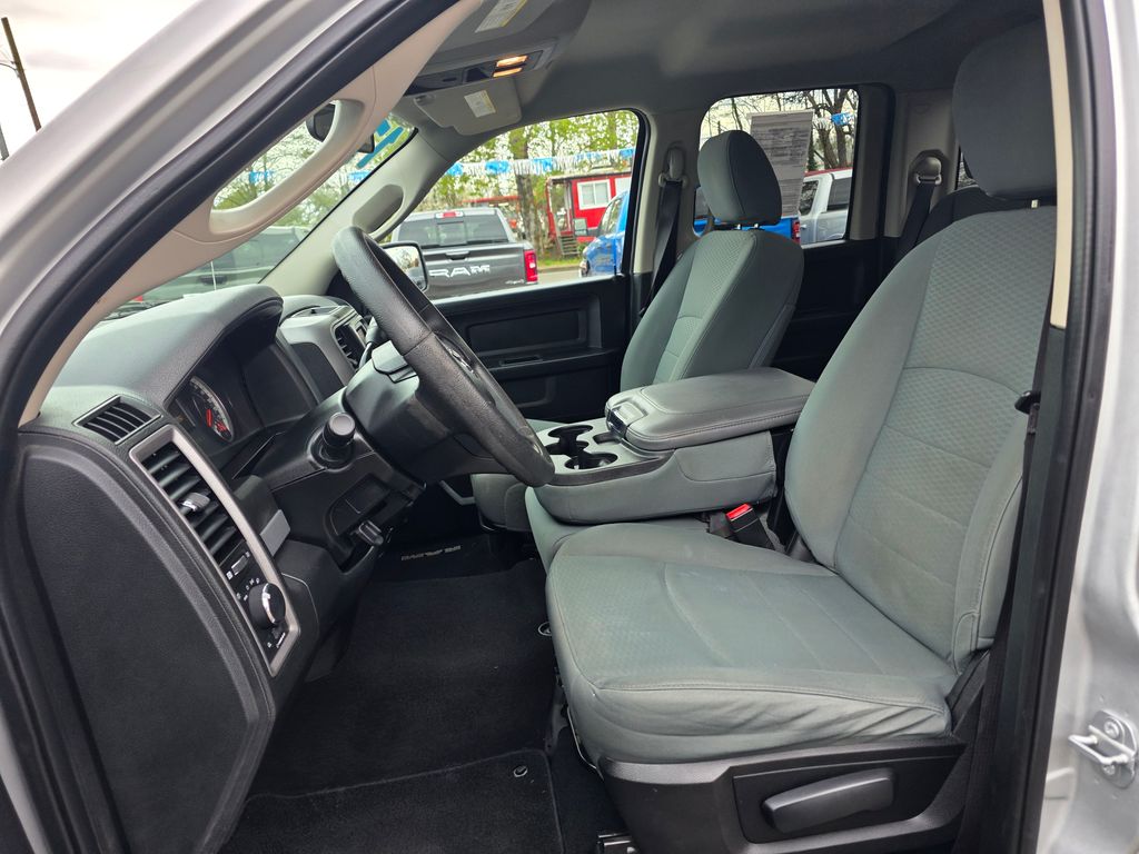 2017 Ram 1500 Tradesman photo 4