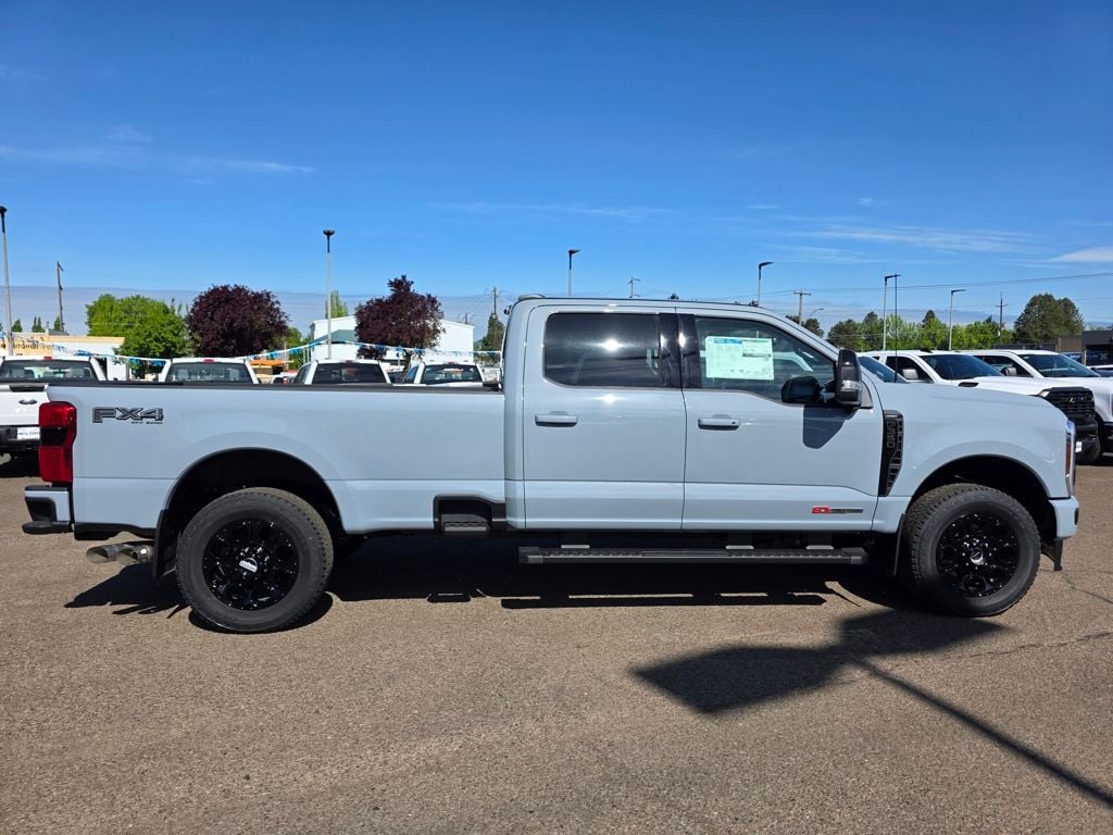 2025 Ford F-350 Super Duty Lariat - Photo 6