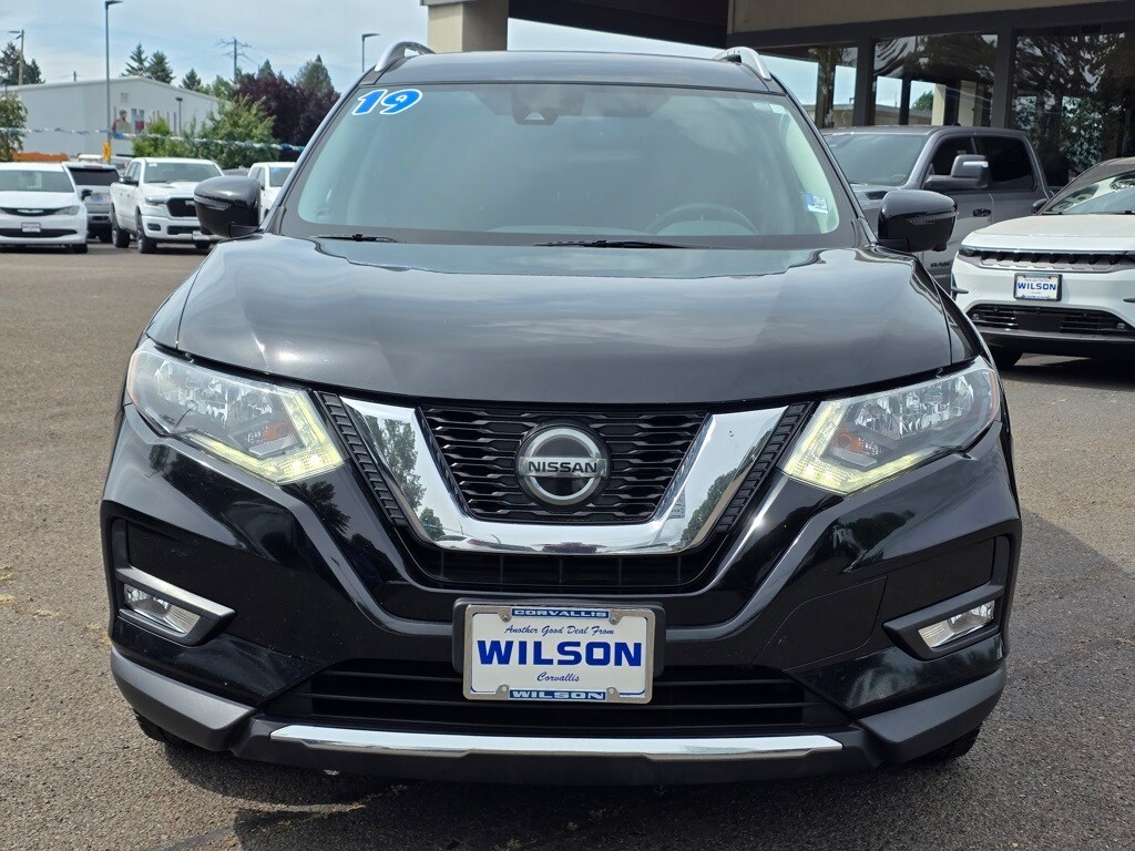 2019 Nissan Rogue SL photo 3
