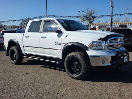 2017 Ram 1500 Laramie Truck