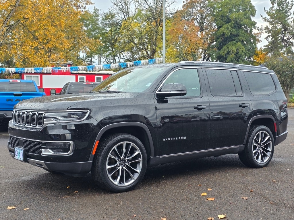 2022 Jeep Wagoneer Series III's photo