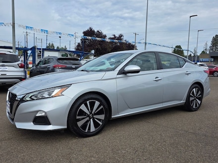 2021 Nissan Altima 2.5 SV Sedan