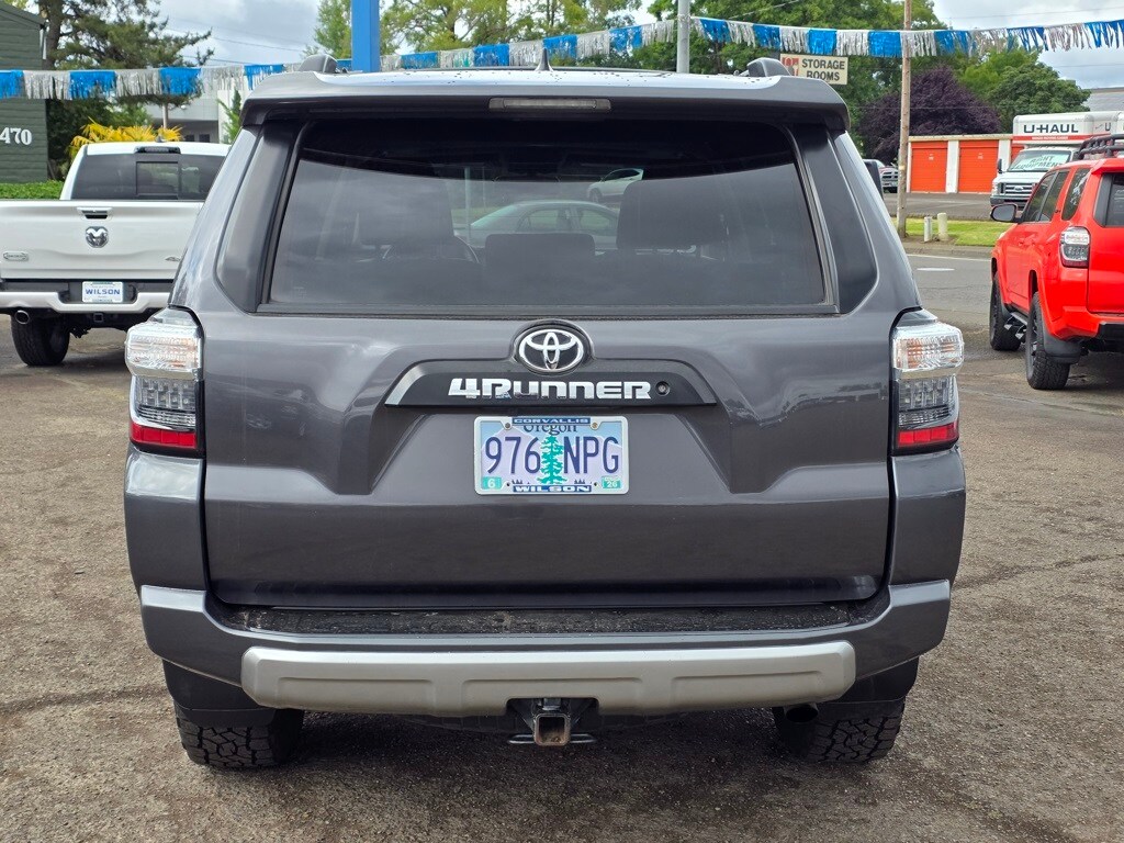 2018 Toyota 4Runner TRD Off-Road Premium photo 4
