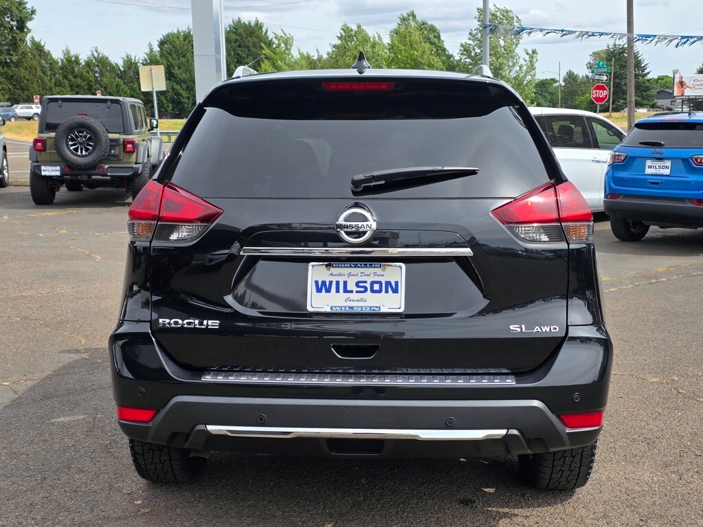 2019 Nissan Rogue SL photo 4