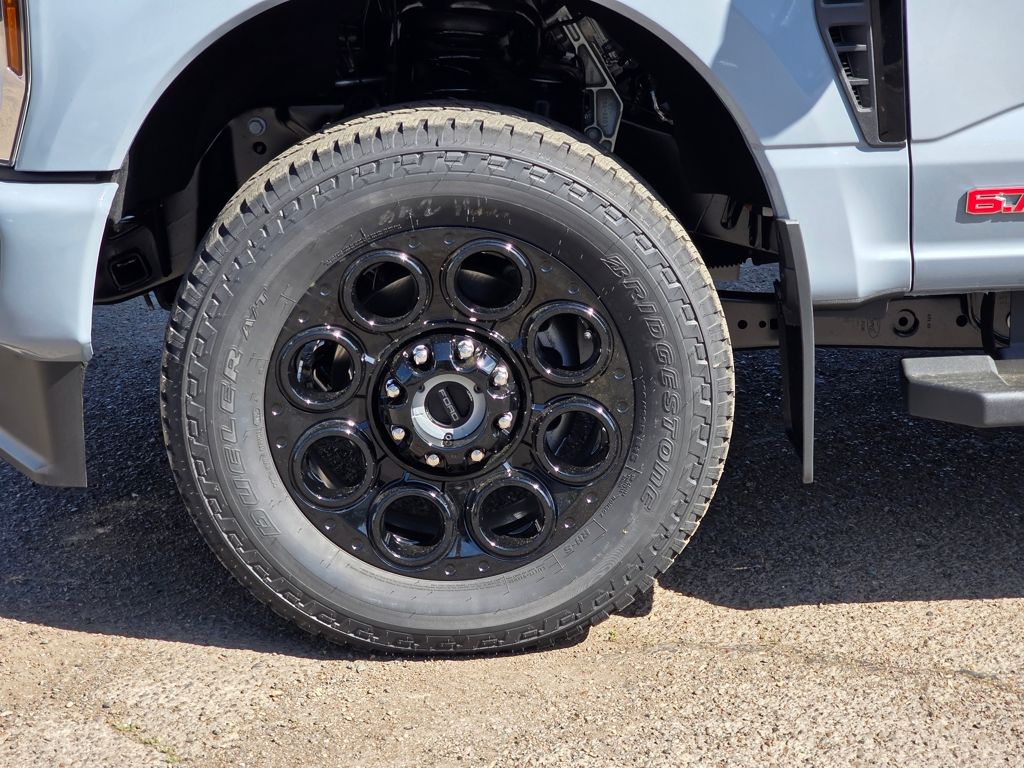 2025 Ford F-350 Super Duty Lariat - Photo 29
