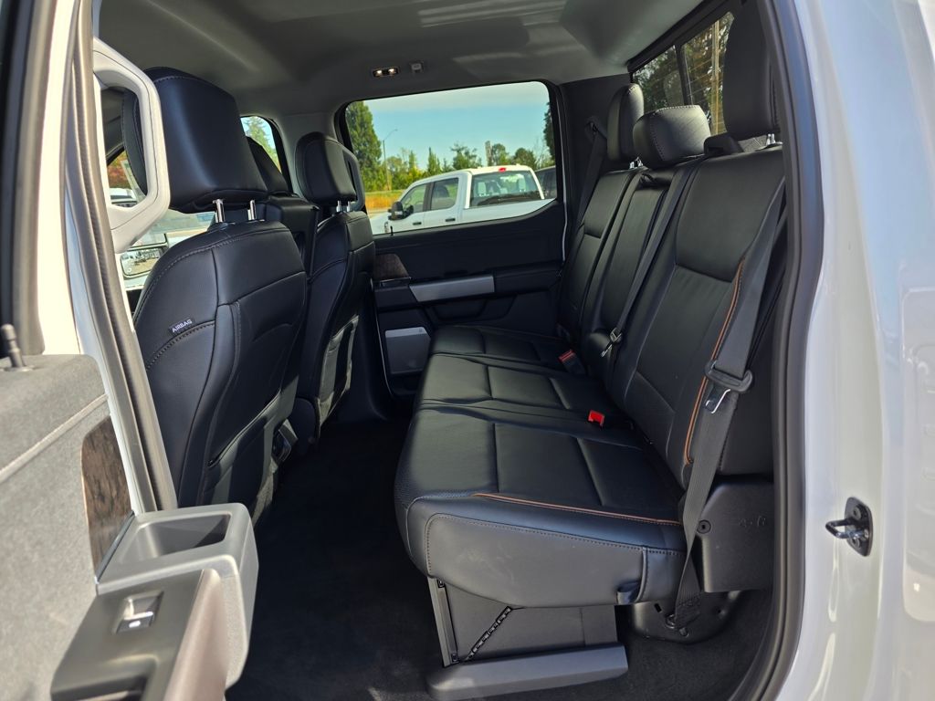 2026 Ford F-350 Super Duty Lariat - Photo 9