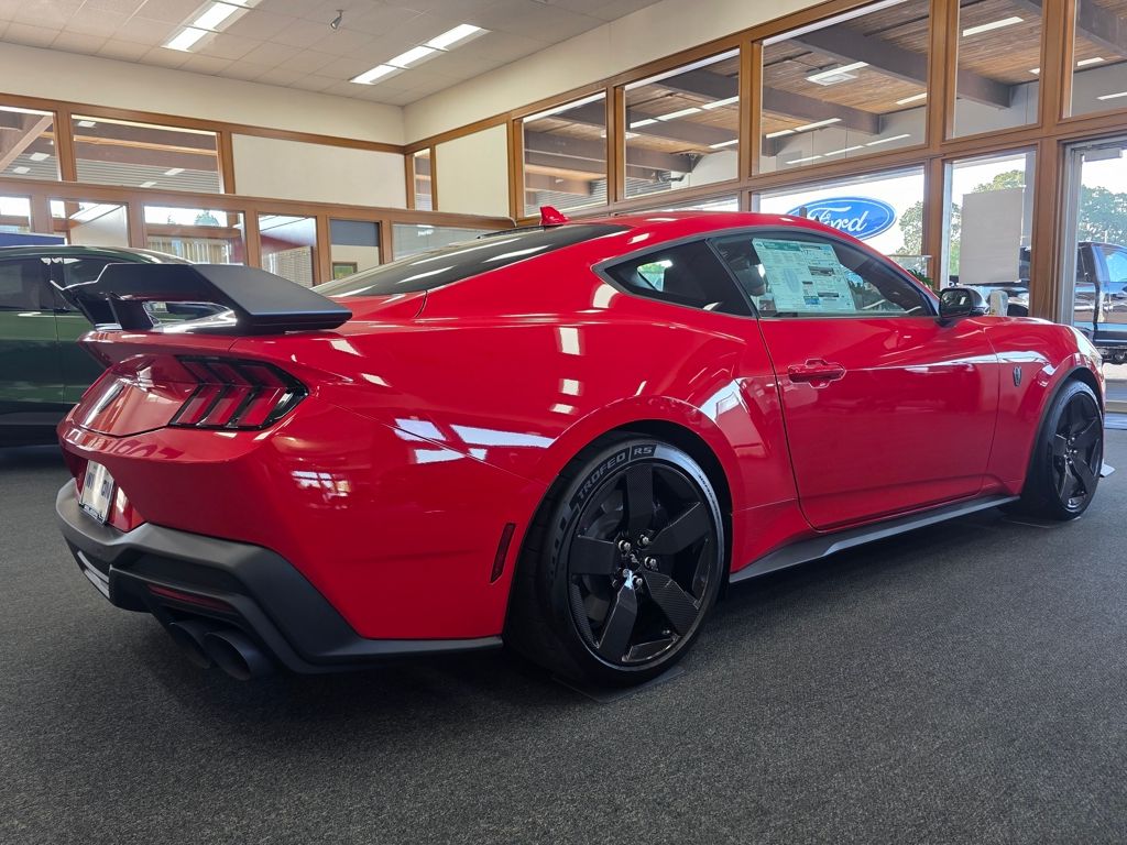 2025 Ford Mustang Dark Horse - Photo 19