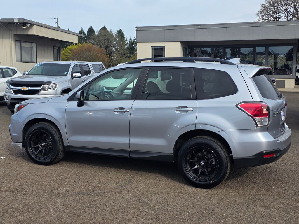 2018 Subaru Forester Premium - Photo 29