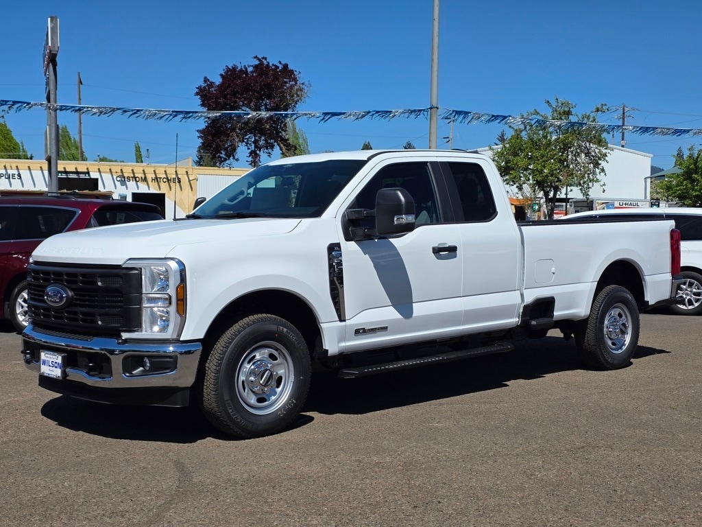 2025 Ford F-250 Super Duty XL's photo