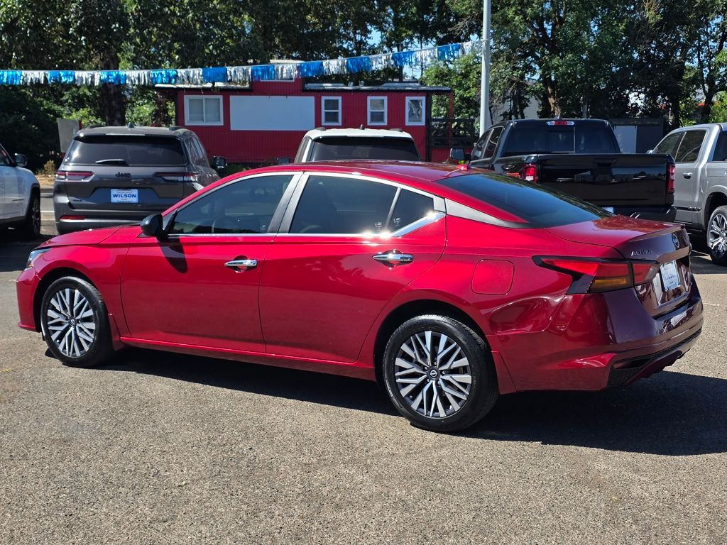 2024 Nissan Altima SV - Photo 26