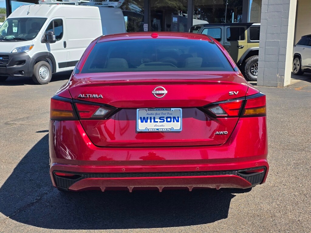 2024 Nissan Altima 2.5 SV photo 4