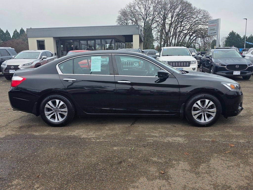 2015 Honda Accord LX photo 4