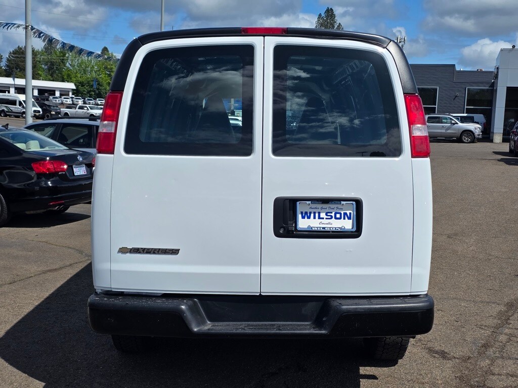 2021 Chevrolet Express 2500 Work Cargo Van photo 4
