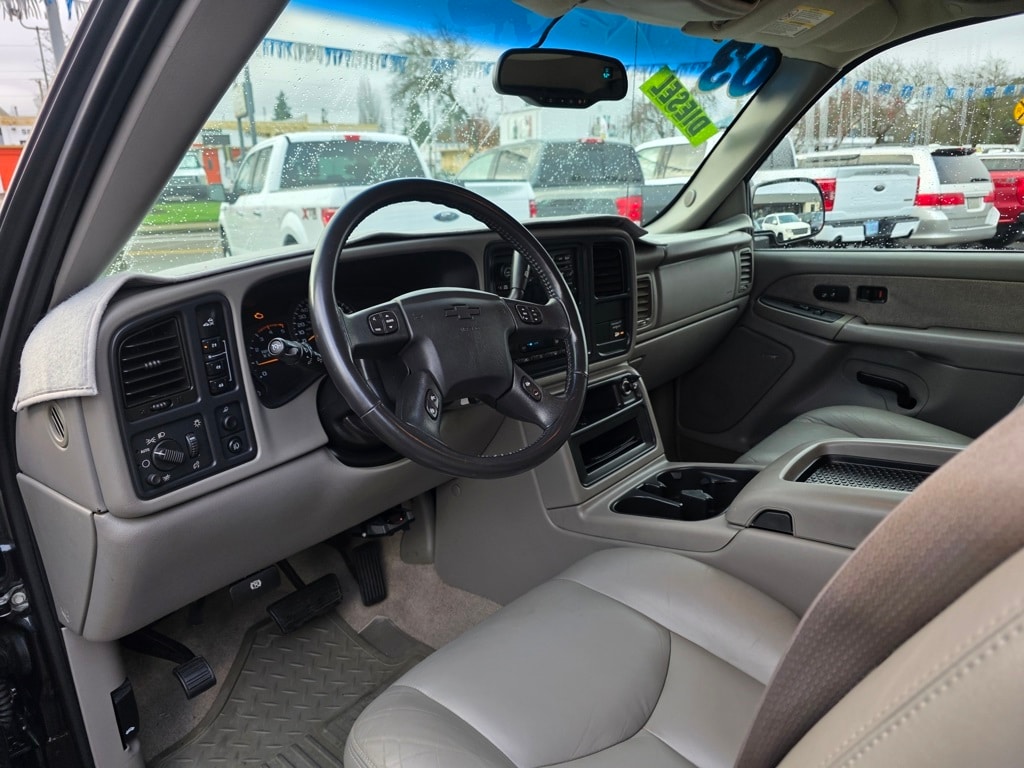 2003 Chevrolet Silverado 2500HD LT photo 4