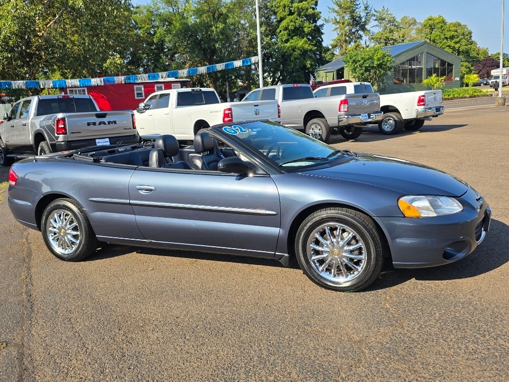 Used 2002 Chrysler Sebring LIMITED with VIN 1C3EL65R92N272242 for sale in Corvallis, OR