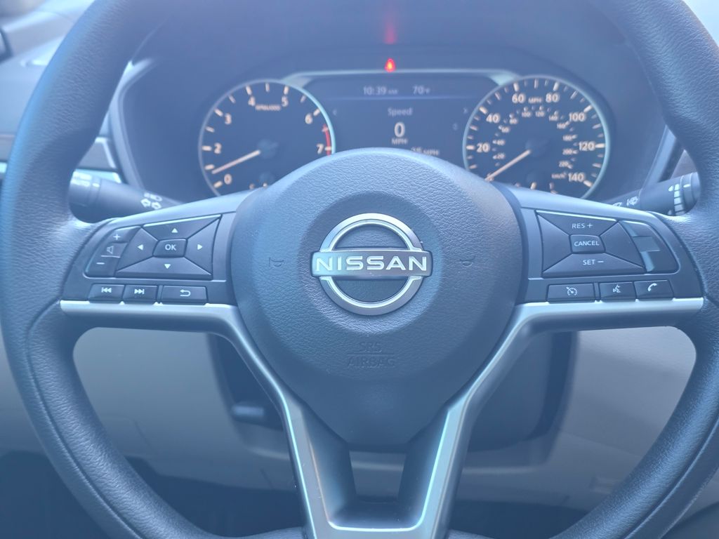 2024 Nissan Altima SV - Photo 15