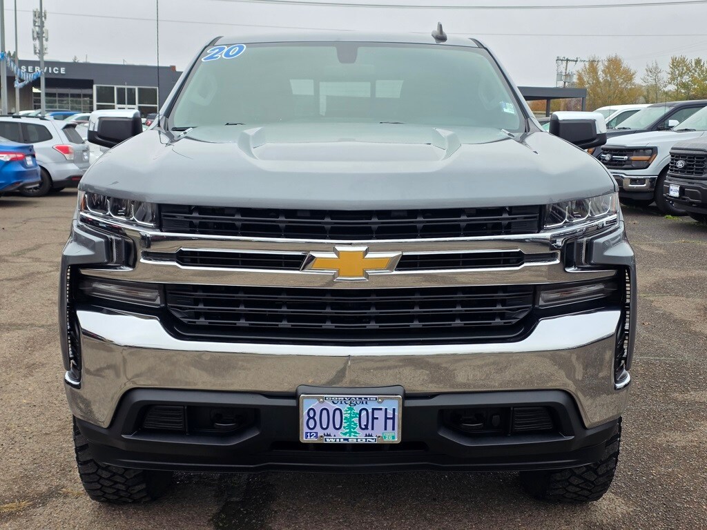 2020 Chevrolet Silverado 1500 LT photo 3