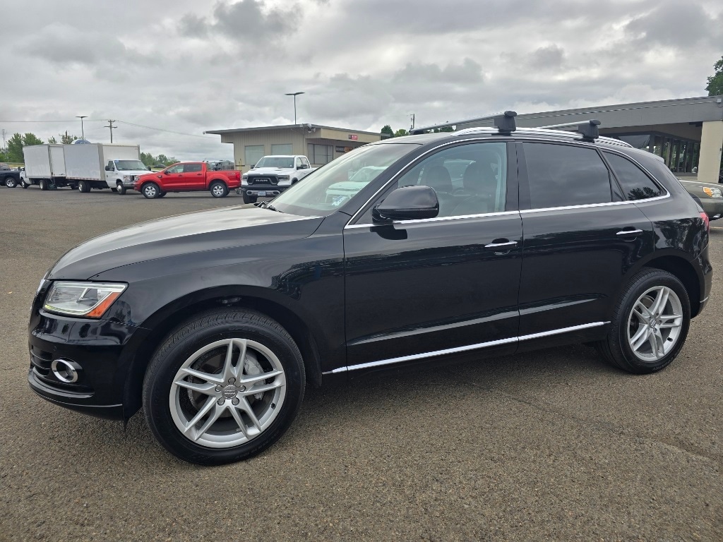 Used 2017 Audi Q5 Premium with VIN WA1C2AFP2HA065000 for sale in Corvallis, OR