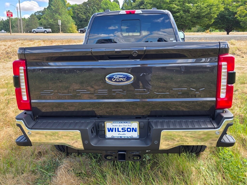 2025 Ford F-350 photo 4