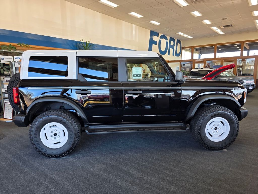 2025 Ford Bronco 4-Door Heritage Editon - Photo 17