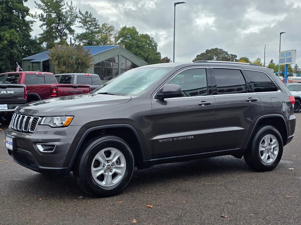 Used 2017 Jeep Grand Cherokee Laredo SUV