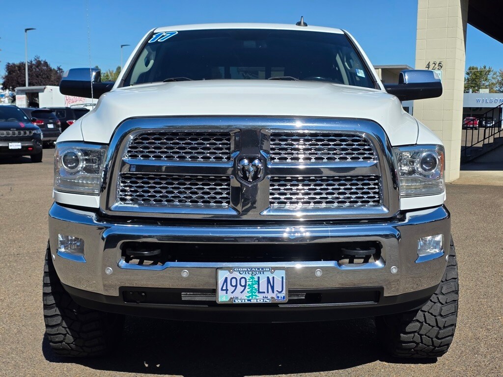 2017 Ram 2500 Laramie photo 3