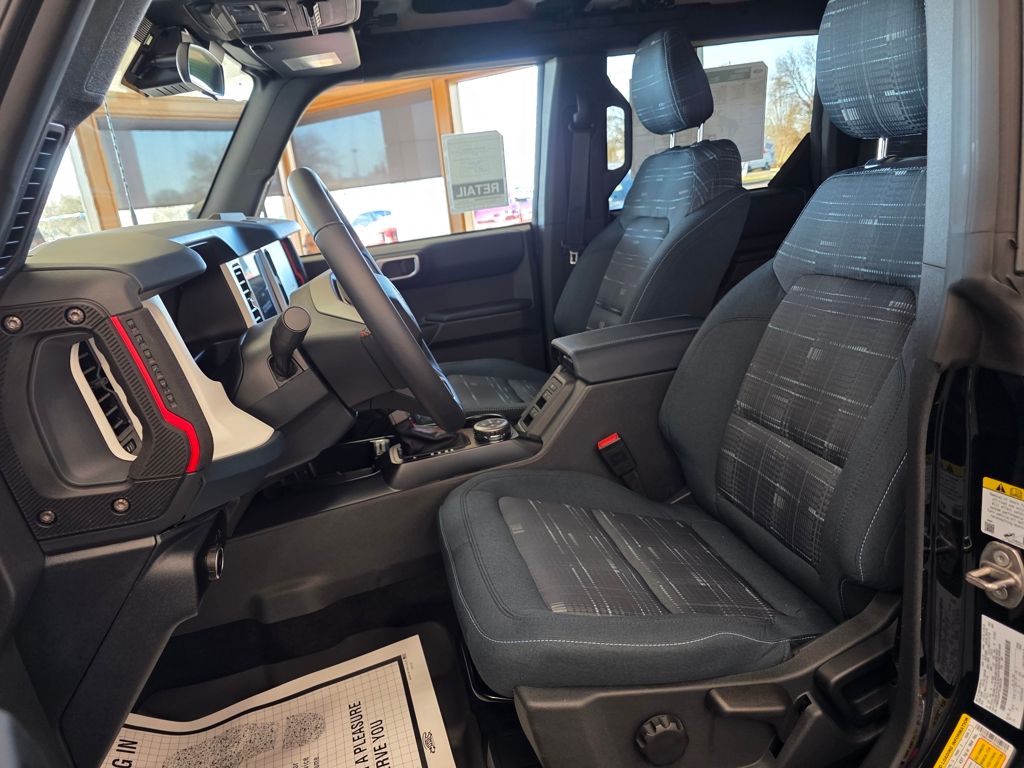 2025 Ford Bronco 4-Door Heritage Editon - Photo 4