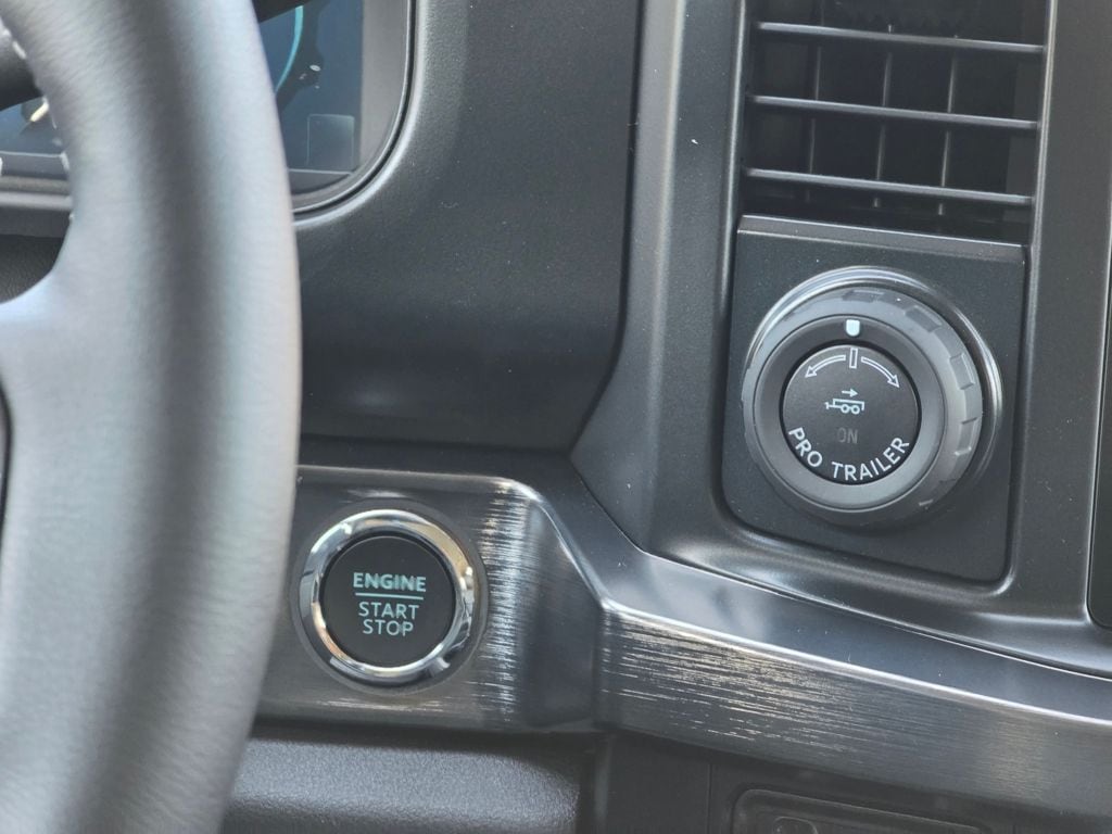 2025 Ford F-350 Super Duty Lariat - Photo 12