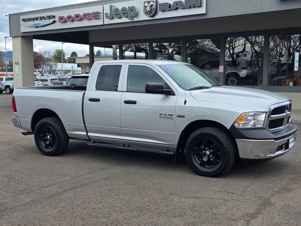 2017 Ram 1500 Tradesman photo 3