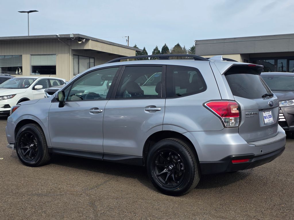 2018 Subaru Forester Premium - Photo 28