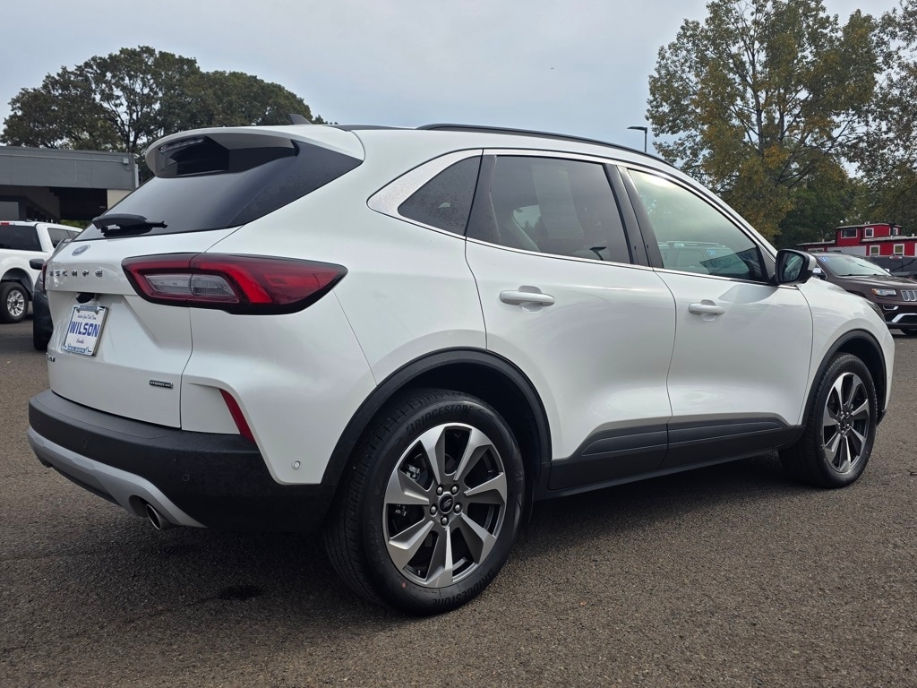 Used 2023 Ford Escape Hybrid Platinum SUV