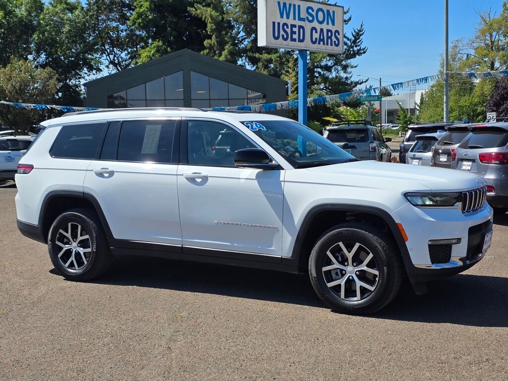 2024 Jeep Grand Cherokee Limited photo 2
