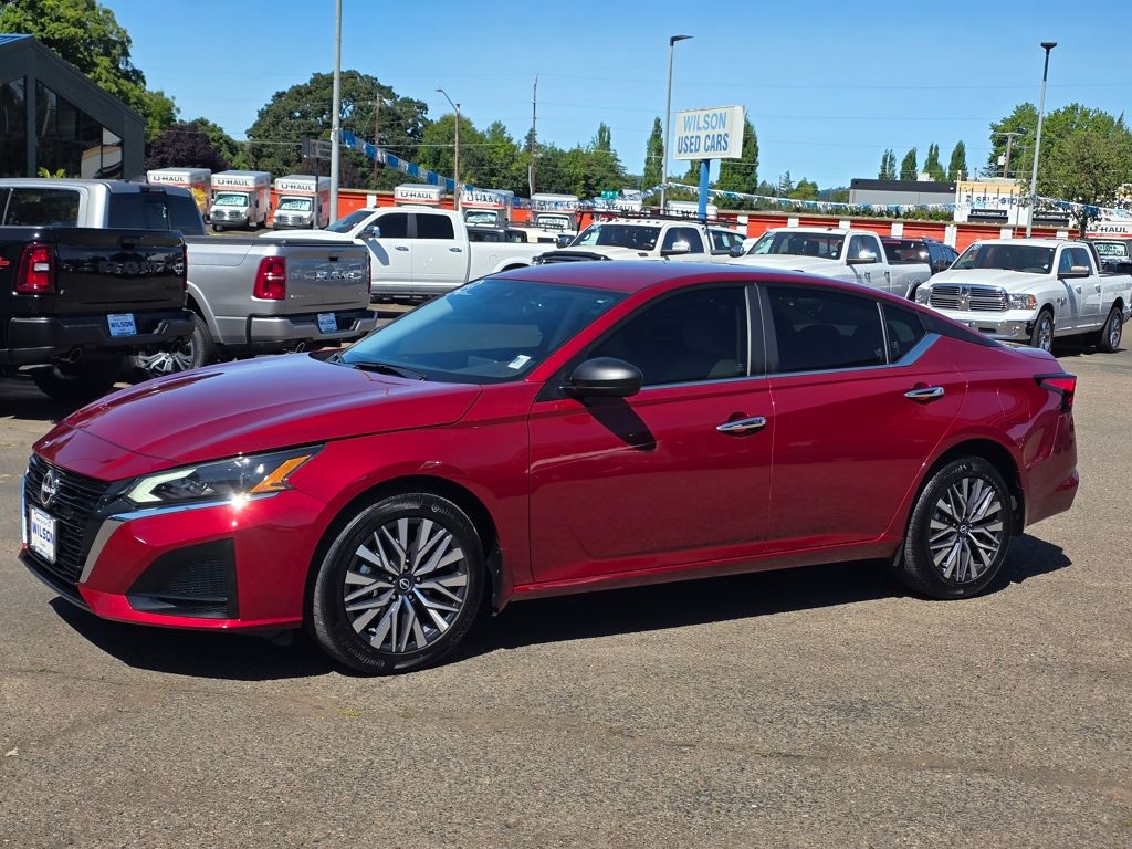 2024 Nissan Altima SV - Photo 24