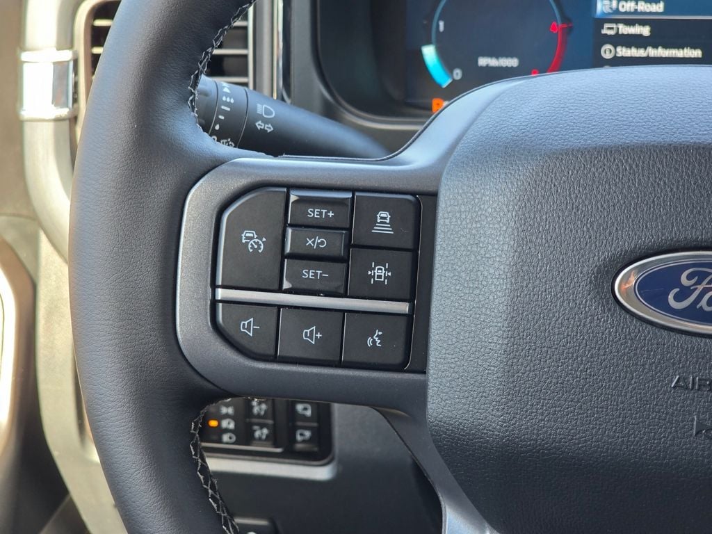 2025 Ford F-350 Super Duty Lariat - Photo 16