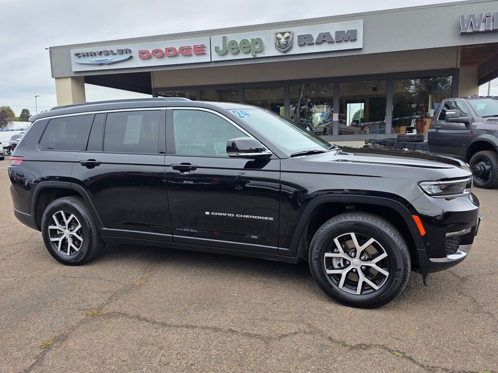 2024 Jeep Grand Cherokee Limited photo 2