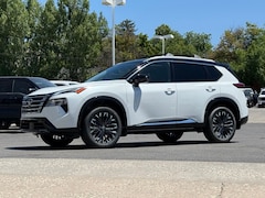 2025 Nissan Rogue Platinum SUV