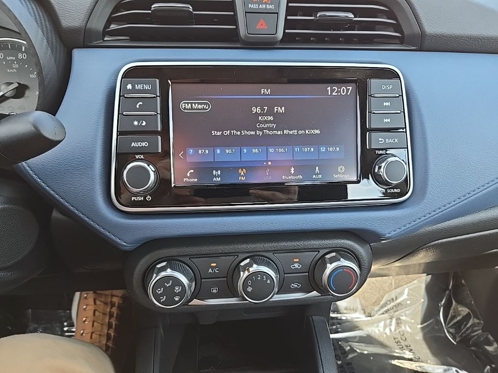 2025 Nissan Versa Sedan SV - Photo 19