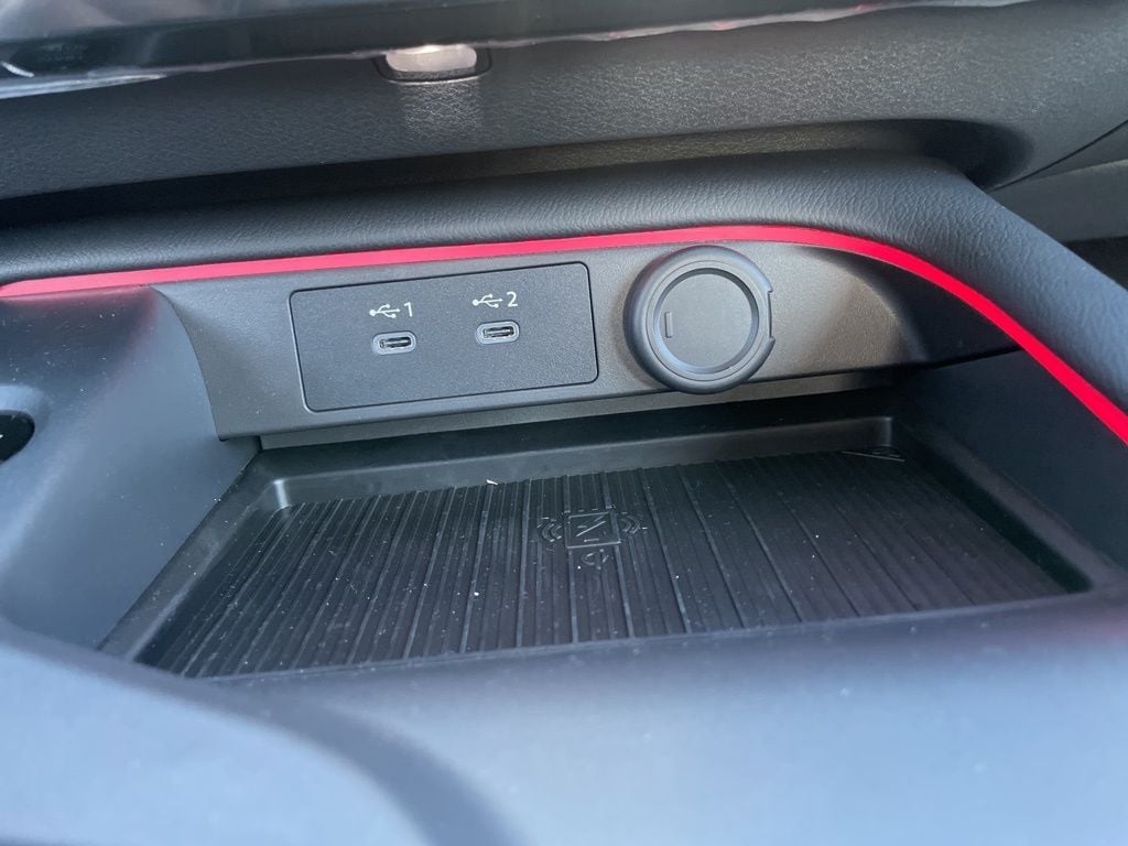 2026 Nissan Sentra SR - Photo 16