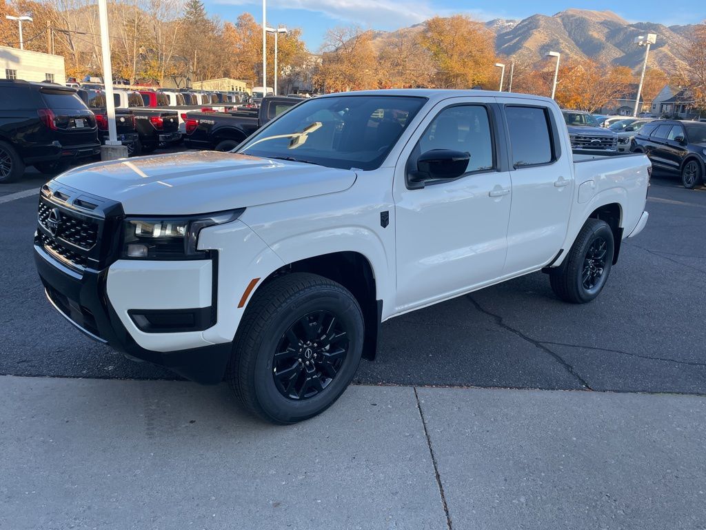 2026 Nissan Frontier SV's photo