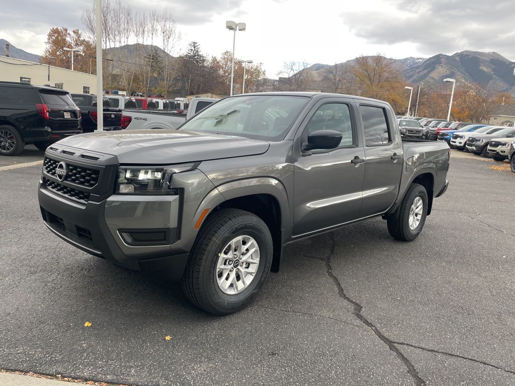 2026 Nissan Frontier S's photo