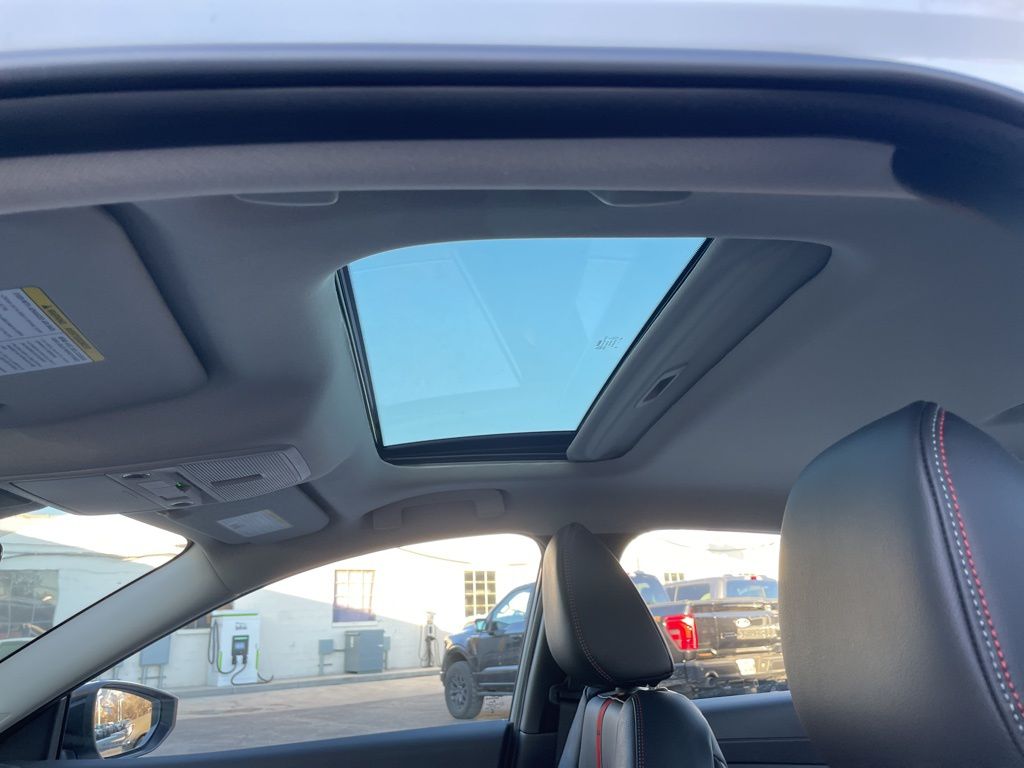 2026 Nissan Sentra SR - Photo 22