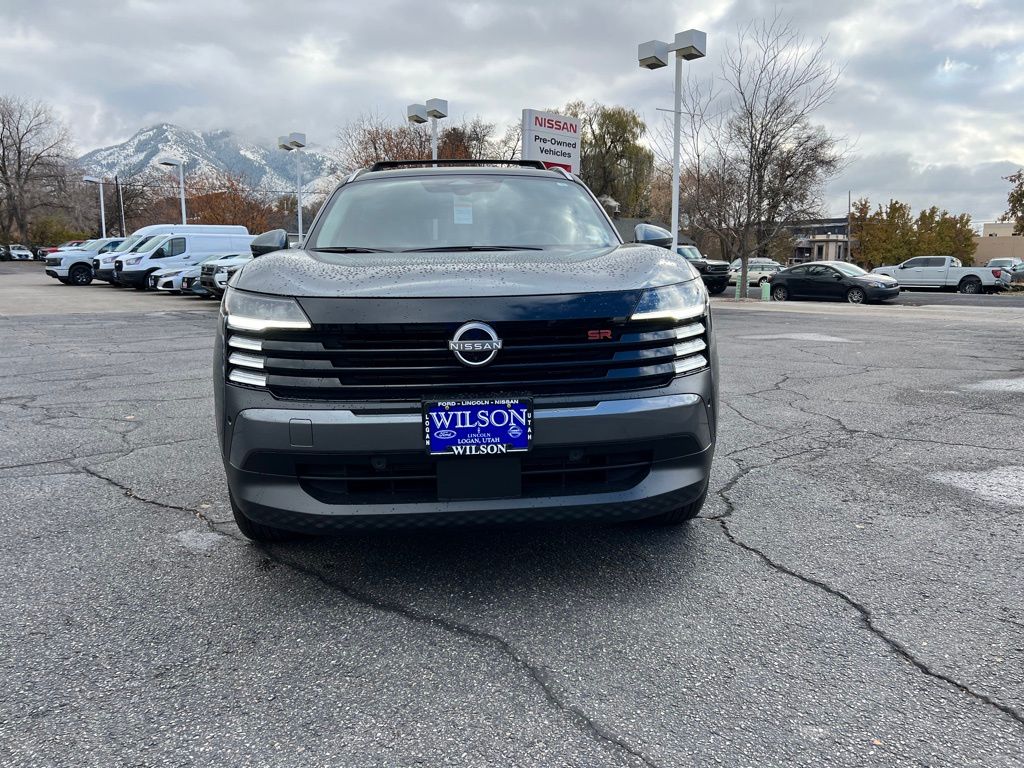 2025 Nissan Kicks SR photo 2