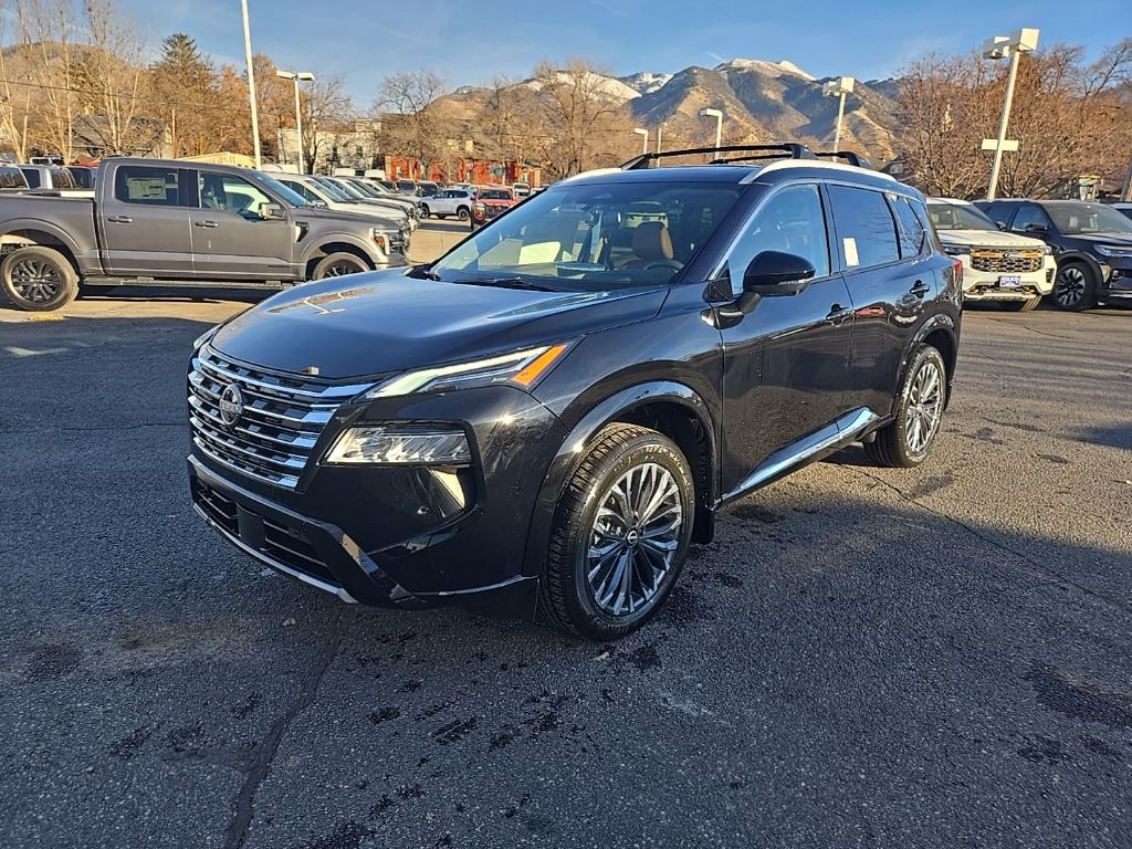 2026 Nissan Rogue Platinum's photo