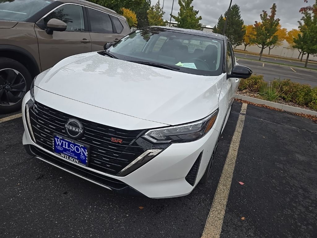 2024 Nissan Sentra SR photo 3