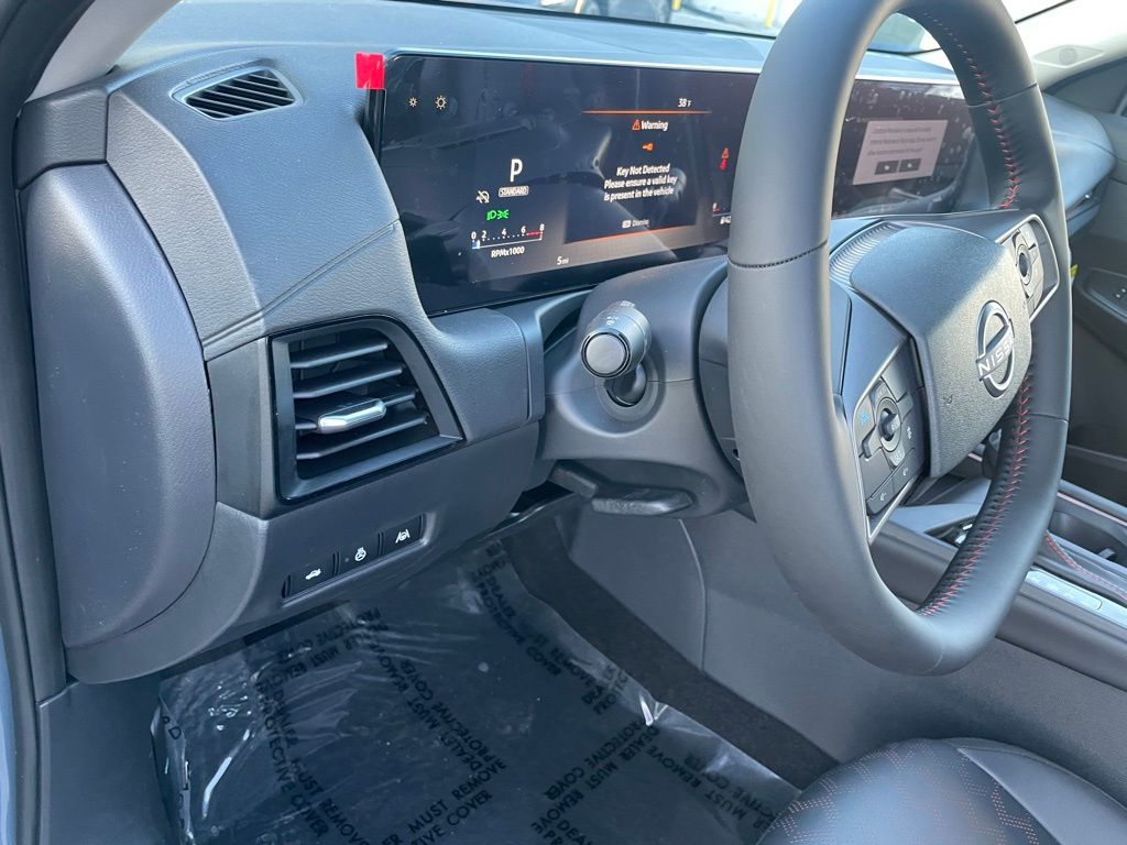 2026 Nissan Sentra SR - Photo 10