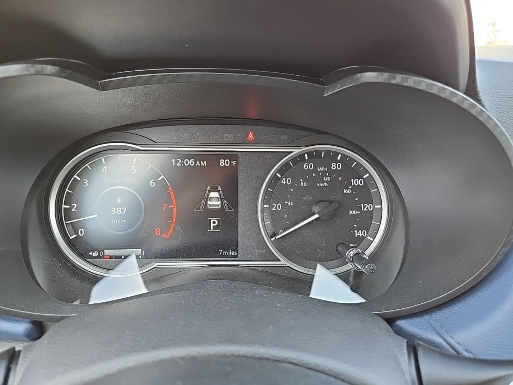 2025 Nissan Versa Sedan SV - Photo 16
