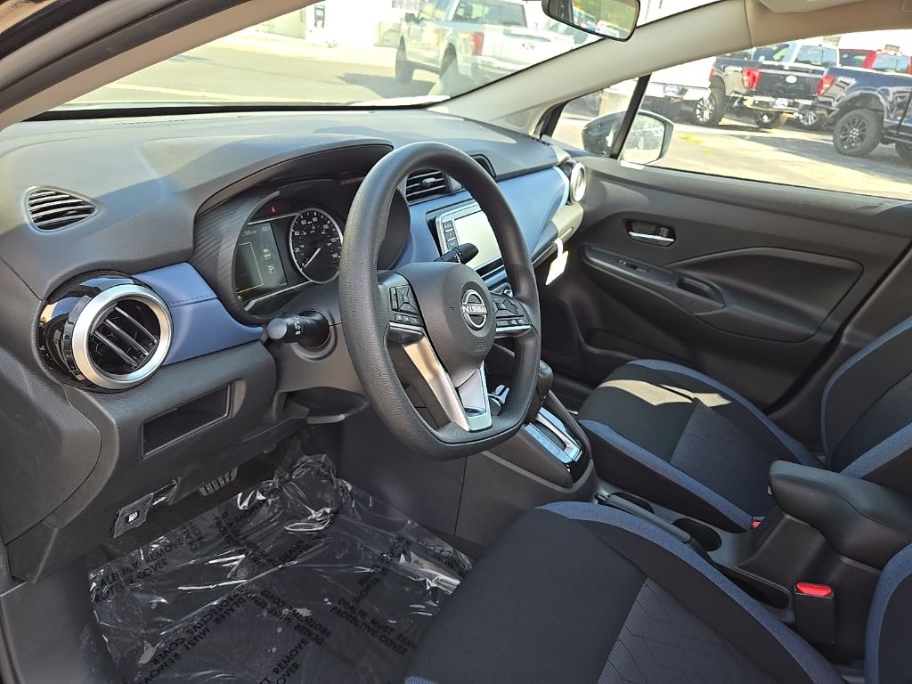 2025 Nissan Versa Sedan SV - Photo 11