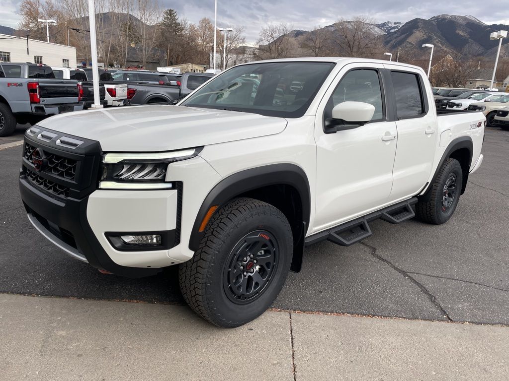 2026 Nissan Frontier PRO-4X's photo