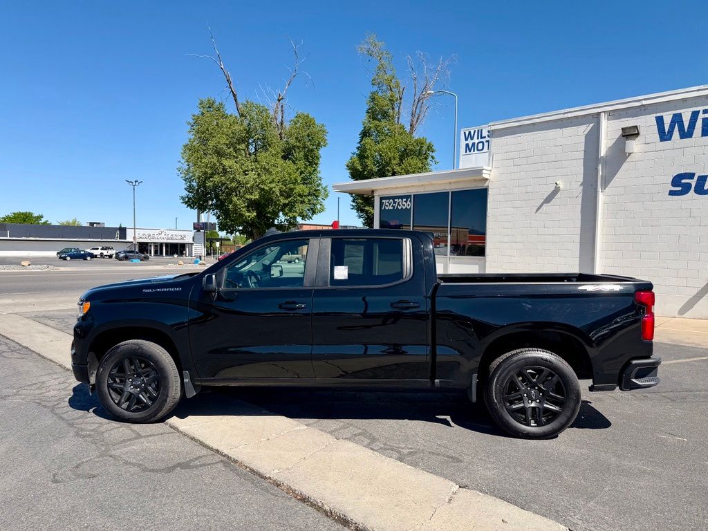2024 Chevrolet Silverado 1500 RST - Photo 9