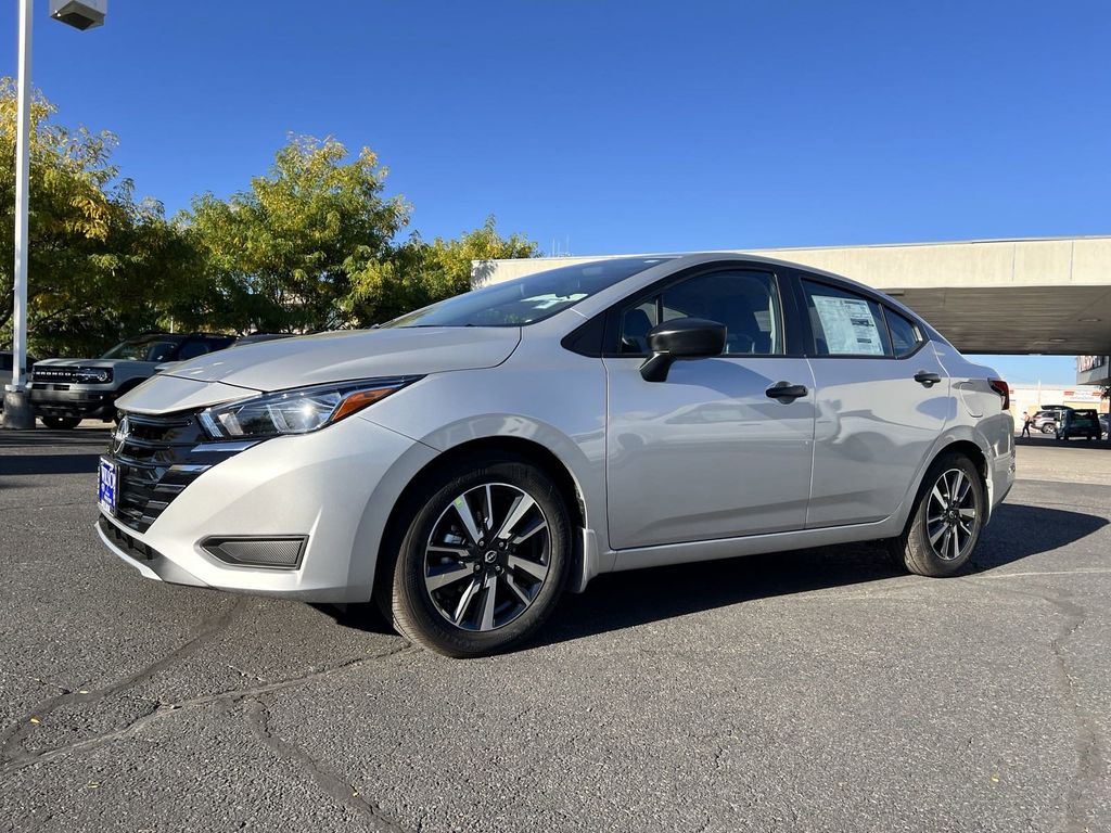 2024 Nissan Versa 1.6 S